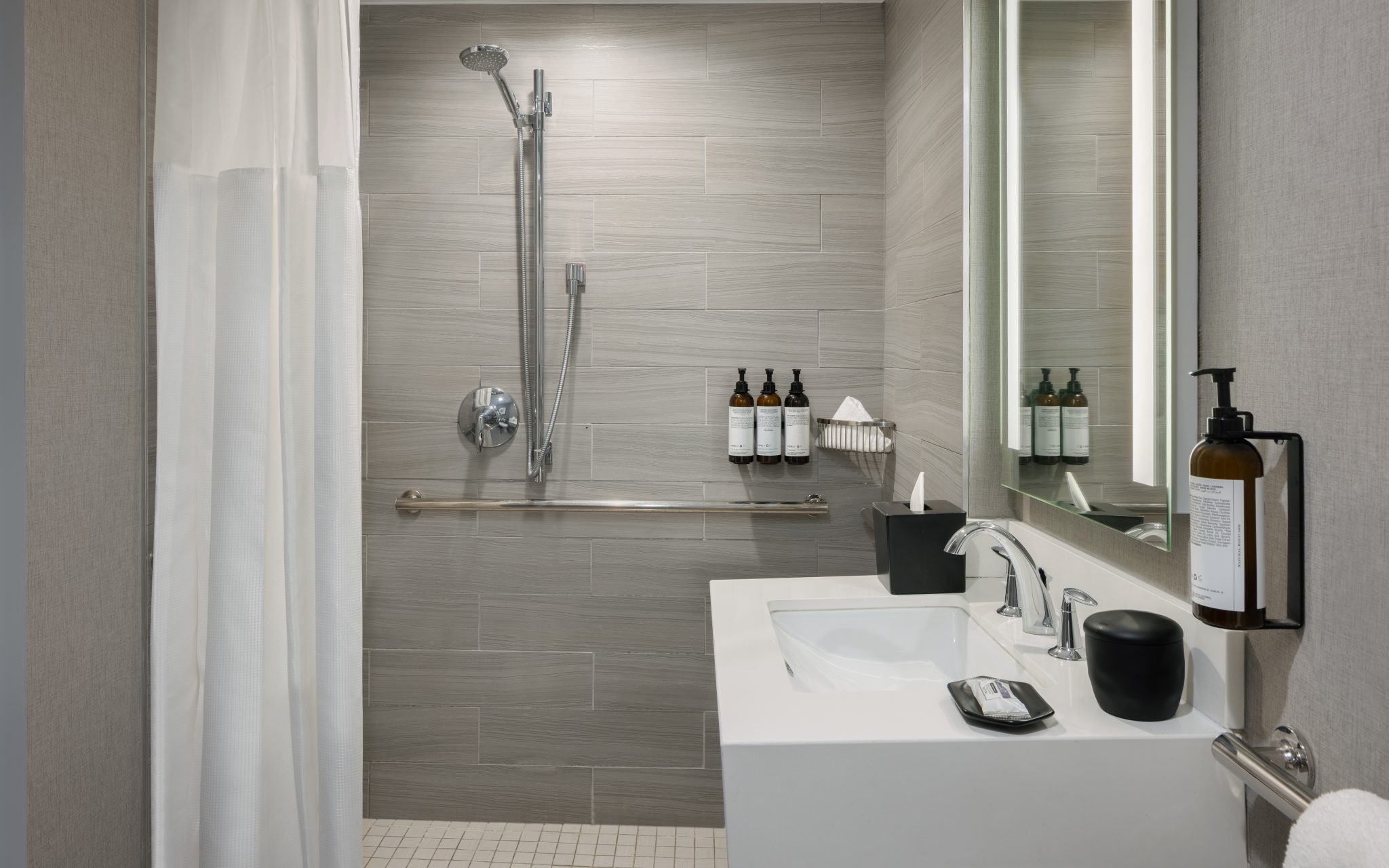 Accessible bathroom at Hyatt Regency Louisville